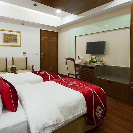 Hotel Swaran Palace Дели Экстерьер фото