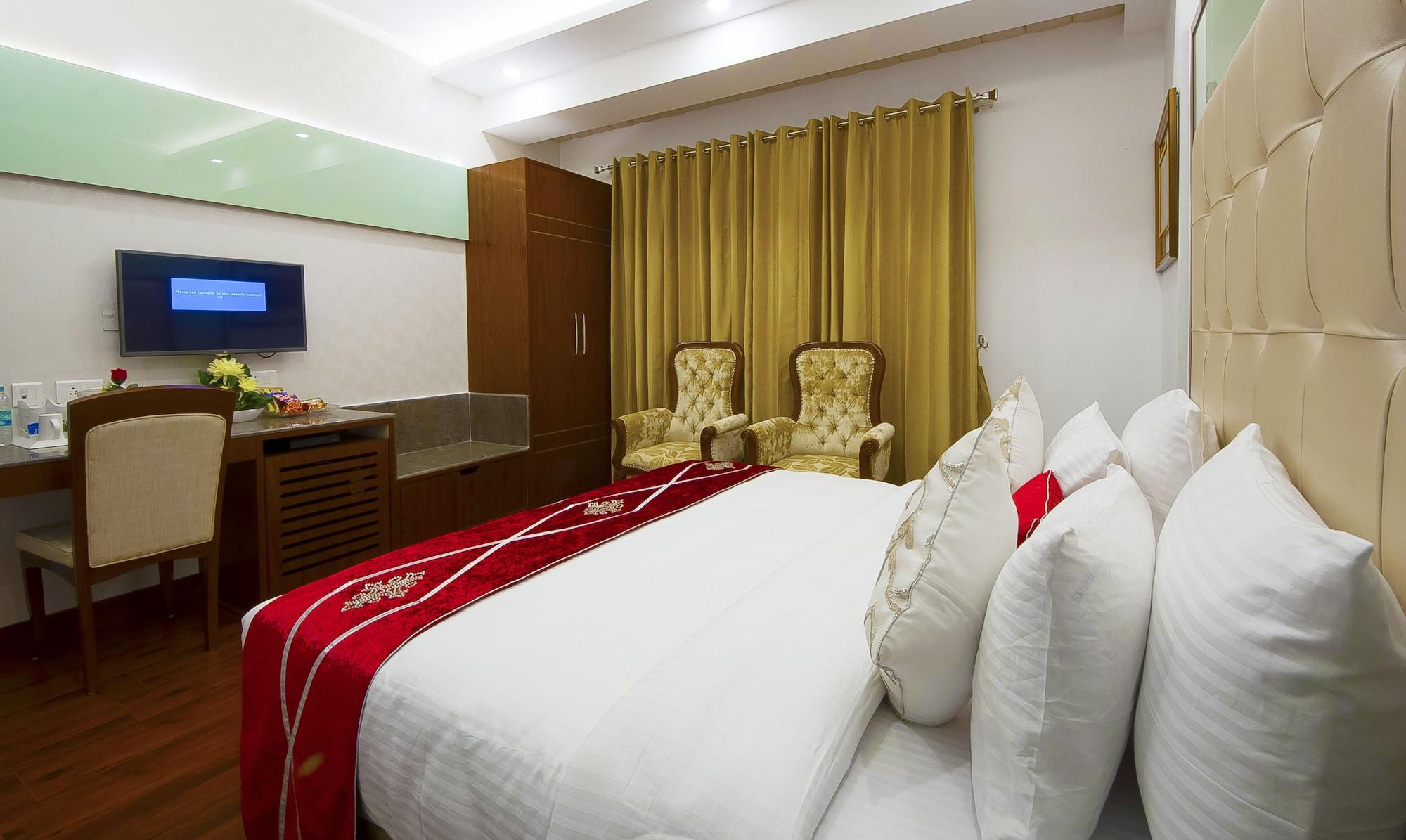 Hotel Swaran Palace Дели Экстерьер фото