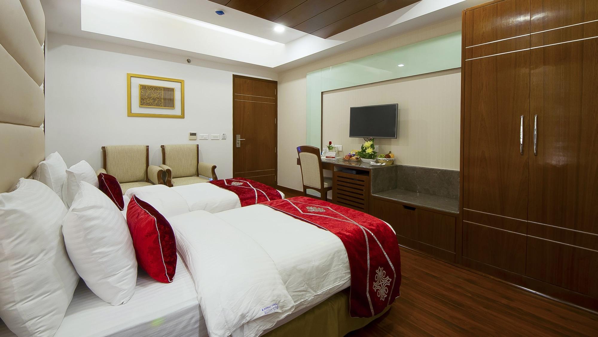 Hotel Swaran Palace Дели Экстерьер фото