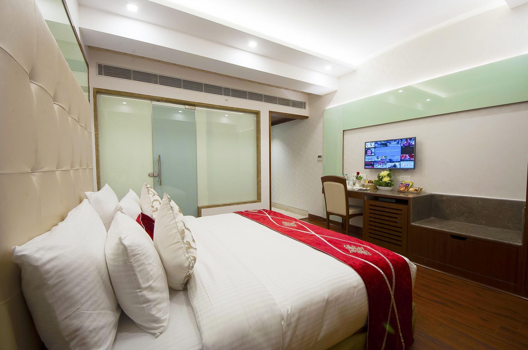 Hotel Swaran Palace Дели Экстерьер фото