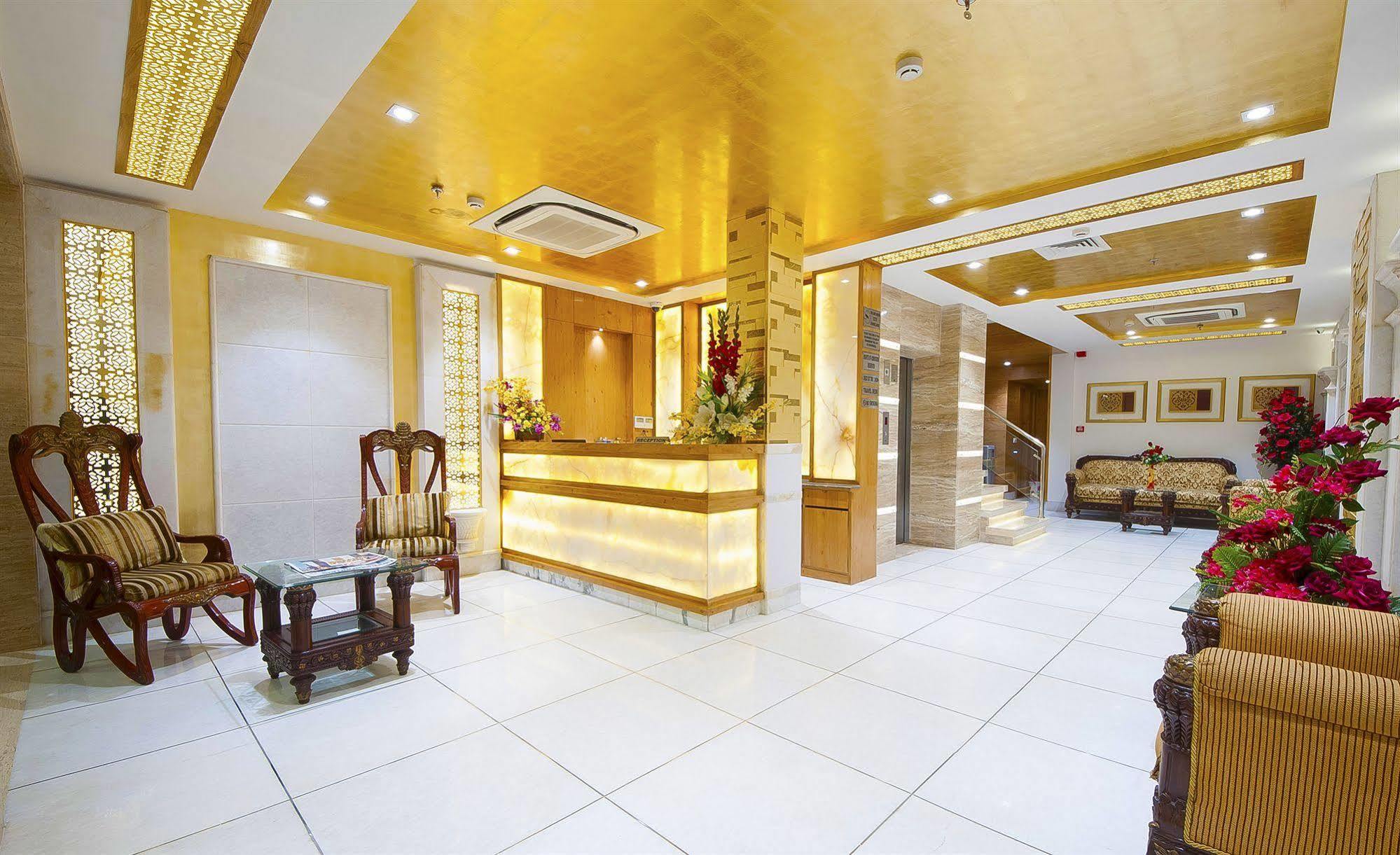 Hotel Swaran Palace Дели Экстерьер фото